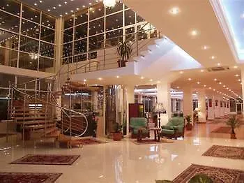 Queen Mary 3* קונסטנצה