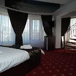 Queen Mary 3* 康斯坦察