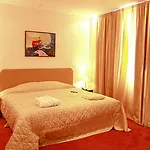 Queen Mary 3* 康斯坦察