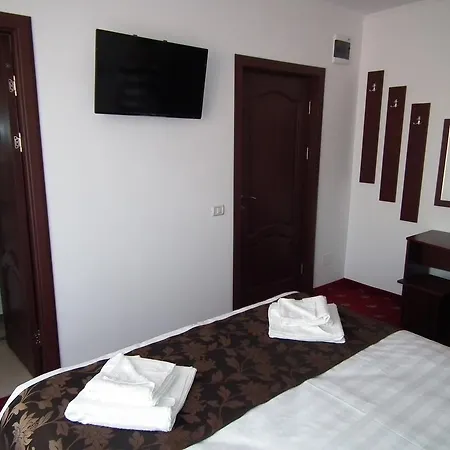 Queen Mary Affittacamere 3*